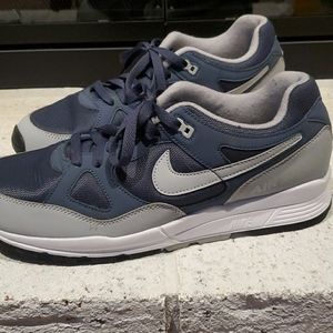 Nike Air span ll. 10.5